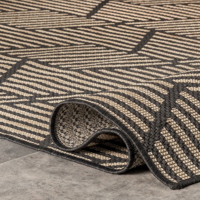 Reversible Charcoal Geometric Synthetic 25" Area Rug
