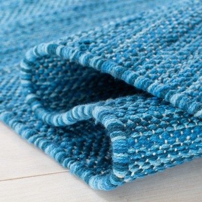 Coastal Charm Blue Cotton 4' x 6' Handwoven Ikat Area Rug