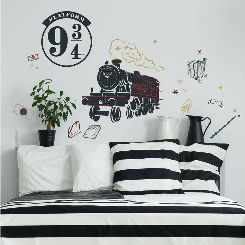 Rad Harry Potter wall decal for the nursery  Harry potter wall stickers, Harry  potter wall decals, Kids art wall decor