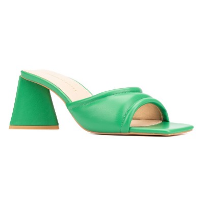 Fashion To Figure Women's Cammi Low-Mid Heels - Wide Width