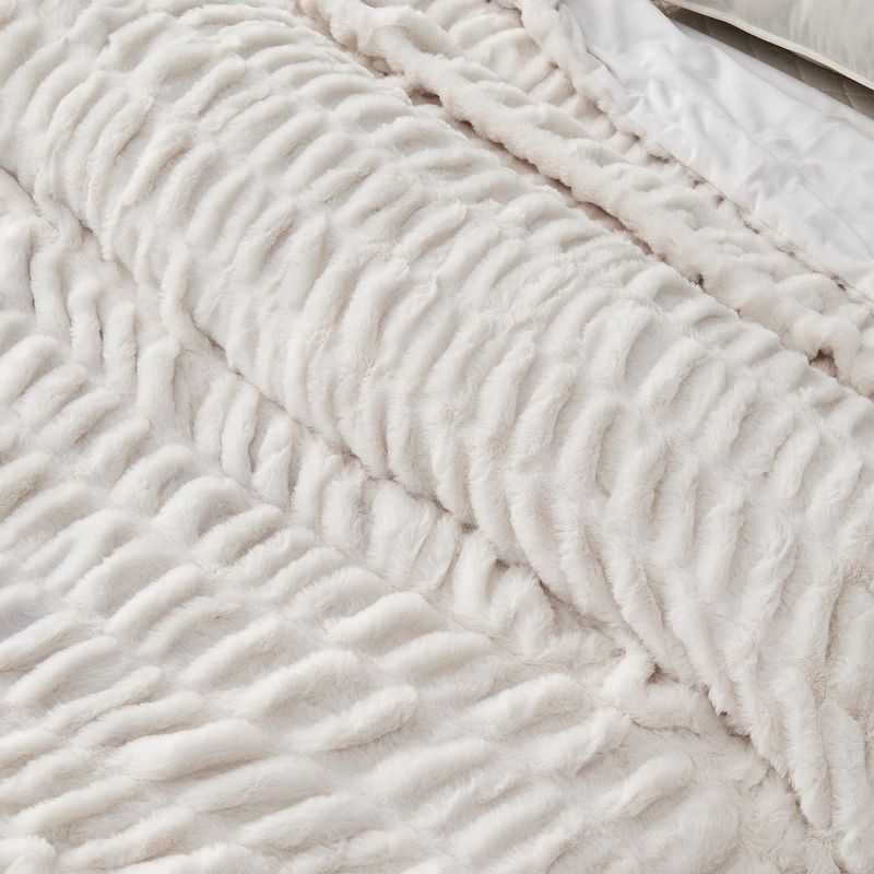 Ruched Faux Fur Reversible Throw Blanket, Fuzzy and Luxurious Throw Blanket - Great Bay Home, 2 of 6
