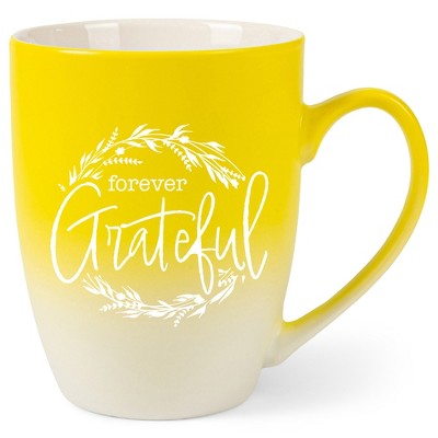 Elanze Designs Forever Grateful Wreath Two Toned Ombre Matte Yellow and White 12 ounce Ceramic Stoneware Coffee Cup Mug