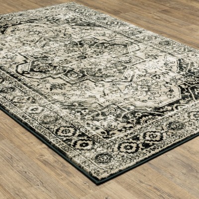 Georgia Grey and Black Traditional Polypropylene Area Rug 3'10" x 5'5"