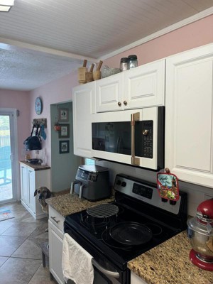 Guest review image 1 of 2, zoom in