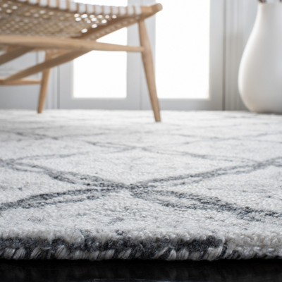 Gray and Ivory Hand-Tufted Wool Geometric 8' x 10' Area Rug
