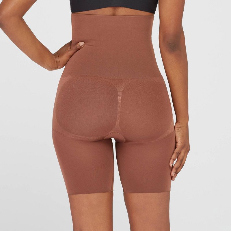 ASSETS by SPANX Women's Remarkable Results High-Waist Mid-Thigh Shaper, 3 of 4