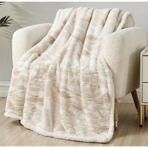 Noble House Super Comfy and Extra Cozy Microplush Gracey Throw Blanket (50  x 60) - Gracey