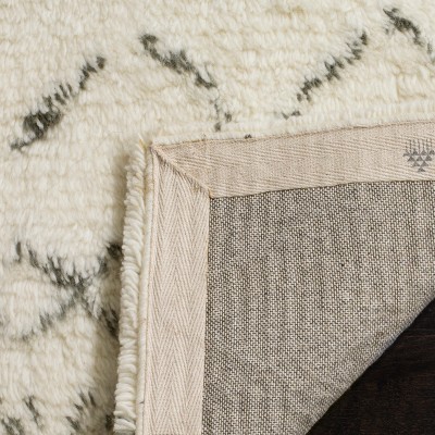 Ivory Elegance 4' x 6' Hand-Tufted Wool Shag Rug