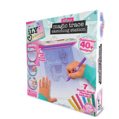iLY Deluxe Magic Trace Sketching Station