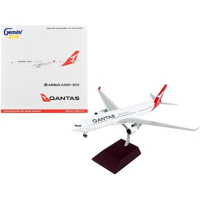 Airbus A330-300 Commercial Aircraft White with Red Tail "Gemini 200" Series 1/200 Diecast Model Airplane by GeminiJets