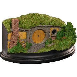 Weta Workshop - WETA Workshop Polystone - The Lord of the Rings Trilogy - 3 Bagshot Row Hobbit Hole - 1 of 2