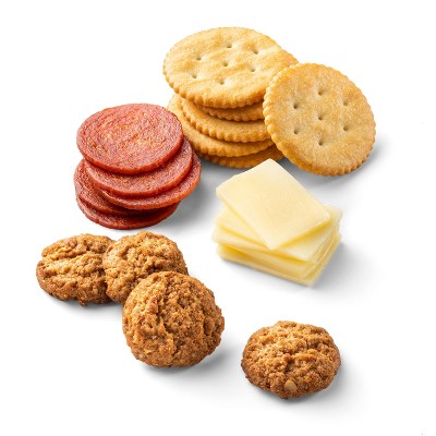 Pepperoni Stacker Lunch Kit - 2.8oz - Good & Gather™