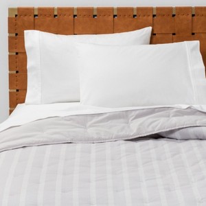 Twin Extra Long Dotted Stripe Quilt Stormy Gray - Opalhouse