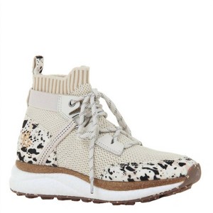 WOMEN'S HYBRID HIGH TOP SNEAKER - MEDIUM WIDTH - OTBT - 1 of 4