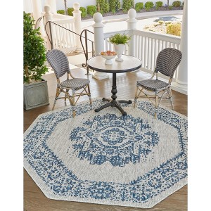 Unique Loom Outdoor Traditional Timeworn Geometric Woven Area Rug - 1 of 4