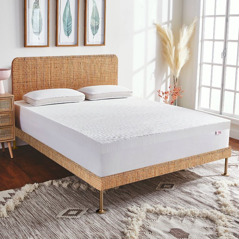 3" Advanced Support Mattress Topper with Cool Touch Antimicrobial Cover - nüe by Novaform, 4 of 11