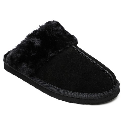 Minnetonka Women s Chesney Slide Slipper 40889 Black 10. Target