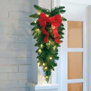 BrylaneHome Pre-Lit Arrow Tip Christmas Collection - 1 of 4