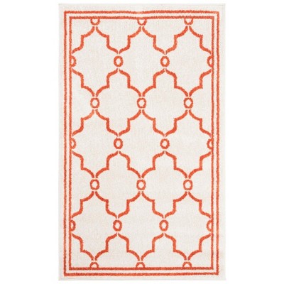 beige/orange