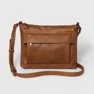 messenger bag with zipper closure