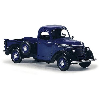 1938 International D-2 Pickup Truck IH Blue / Black 1/25 Diecast Model by First Gear