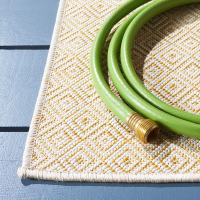 Hampton Yellow Square Indoor/Outdoor Polypropylene Rug