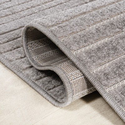 Minimalist Gray/Ivory Geometric Synthetic 5' x 8' Area Rug