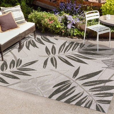 Gray/Black Floral Synthetic Reversible Rectangular Area Rug 5x8 Feet