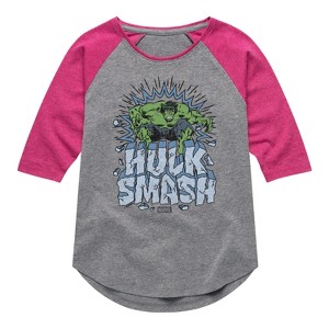 Girls' - Marvel - Hulk Smash Shirt Tail Raglan Graphic T-shirt - 1 of 4
