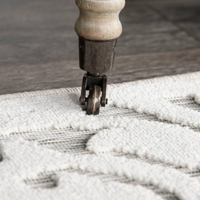 Natural Gray Damask Pattern Indoor Outdoor Runner Rug