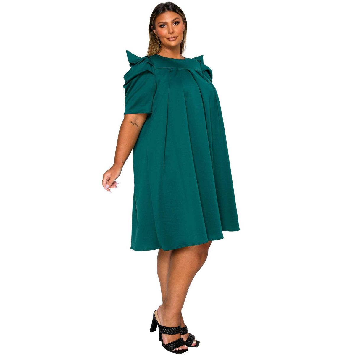 L I V D Women's Plus Size Zaya Pleated Swing Dress - thumbnail 2