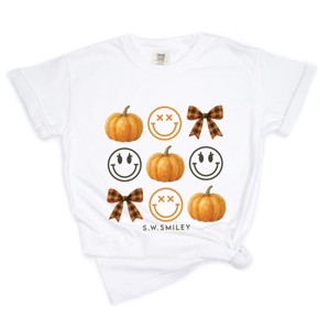 Simply Sage Market S.W.Smiley Pumpkin Coquette Chart Garment Dyed Tee - 1 of 4