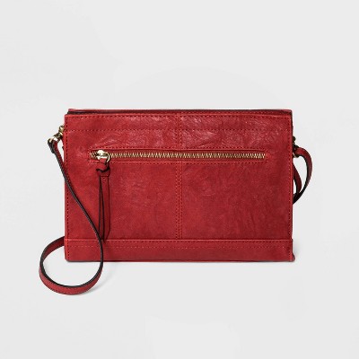 dark red clutch