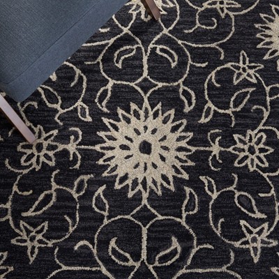 Jardin Black and Ivory Floral Hand-Tufted Wool Rug