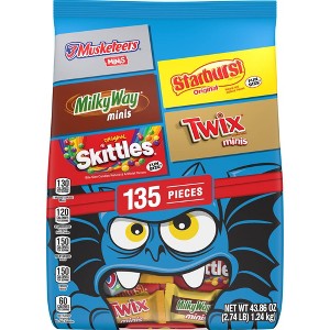 Assorted Halloween Chocolate and Chewy Candy Bag - 43.86oz/135ct - 1 of 4