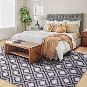 Modern Shag Area Rug Non Slip Fluffy Checkered Rug Geometric Floor Carpet - 1 of 4
