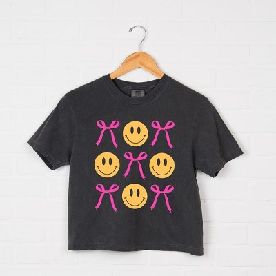 Simply Sage Market Women's Bows and Smiley Coquette Chart Short Sleeve Relaxed Fit Cropped Graphic Tee - S - Pepper