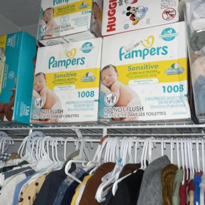 Target pampers clearance wipes sensitive