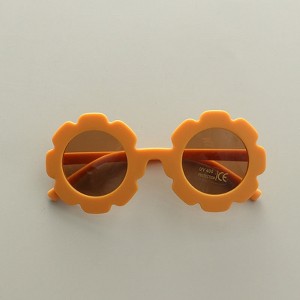 MyKids-Usa Kids Boy And Girl Flower Frame Shape Cute Fashion Sunglasses - 1 of 4