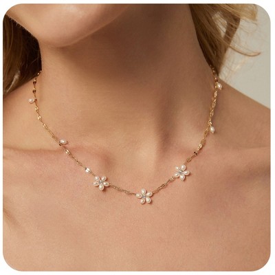 Turandoss Daisy Flower Pearl Necklaces for Women, Dainty 18K Gold Chain Flower Pearl Choker Necklace, Bride Bridesmaid Gifts, Wedding Gifts for Women