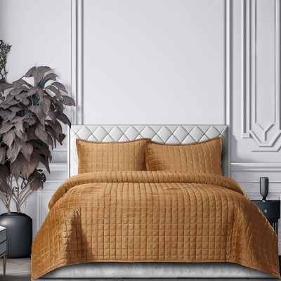 Camel Velvet Twin Reversible Quilt Set with Sham