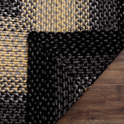 Elegant Square Braided 6' Reversible Rug in Black & Grey