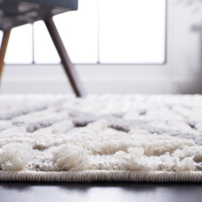 Marrakesh Gray and Beige Synthetic Rectangular Area Rug 4' x 6'