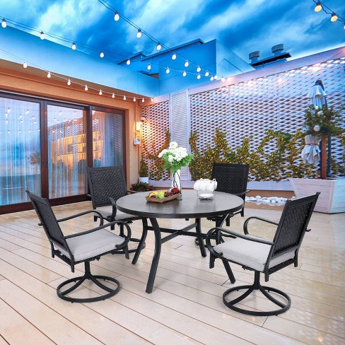 Round Metal Outdoor Dining Table Set : 8 Round Metal Stone Concrete Outdoor Dining Tables Making It Lovely / Round metal outdoor dining table set.