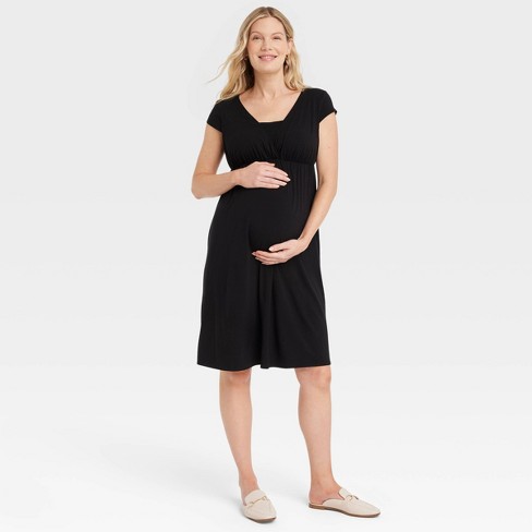Short Maternity Romper in Soft Knit Fabric – Ingrid+Isabel