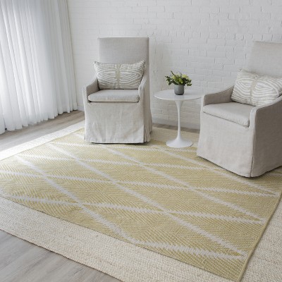 Citron Yellow Diamond Pattern Synthetic Area Rug 5' x 7'