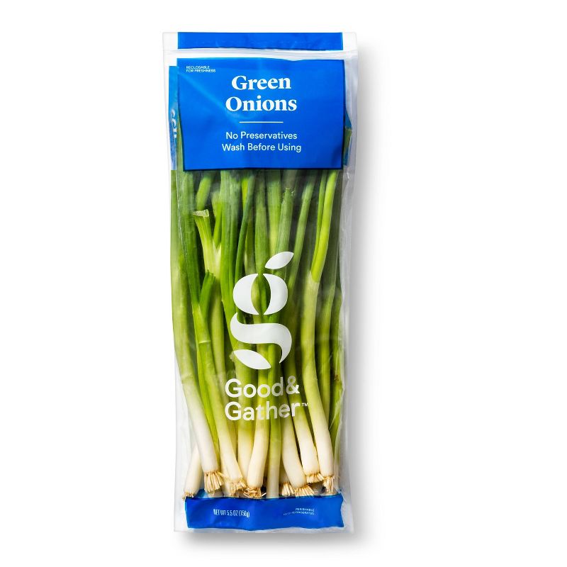 Green Onions - 5.5oz - Good &#38; Gather&#8482;, 1 of 6