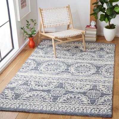 Gray and Ivory Hand-Tufted Wool Area Rug, 3' x 5'