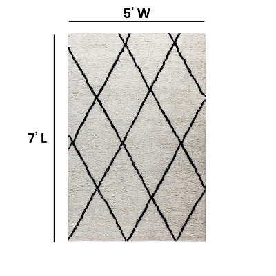 Ivory and Black Diamond Trellis Shag Rug, 5' x 7'