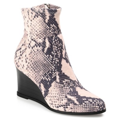 Journee Collection Womens Hepburn Inside Zip Wedge Booties